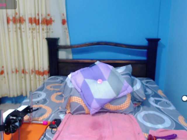 LilyBenet1's BongaCams show and profile