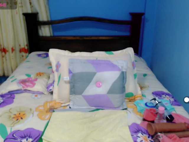 LilyBenet1's BongaCams show and profile