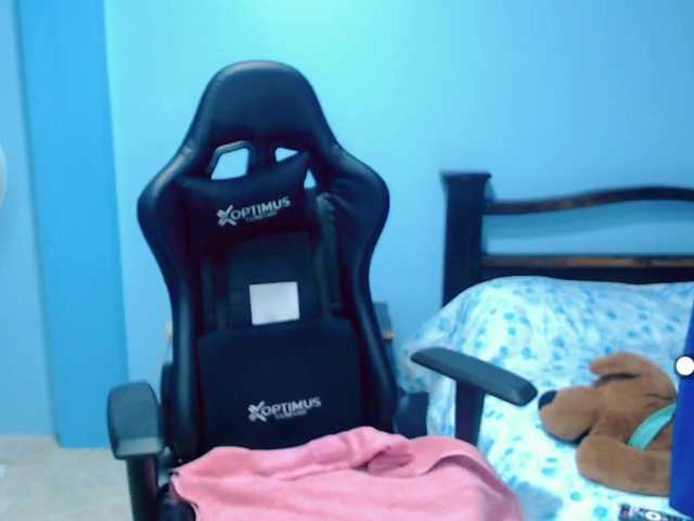  LilyBenet1 chat room