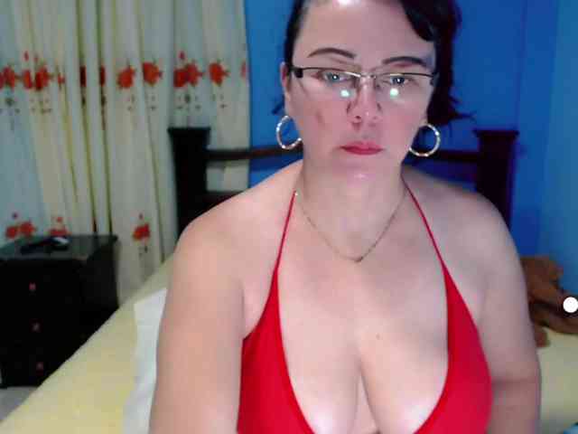 LilyBenet1 webcam