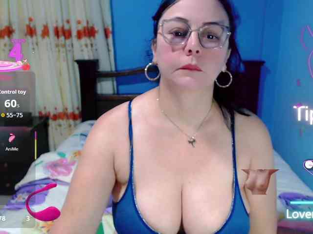 LilyBenet1 webcam
