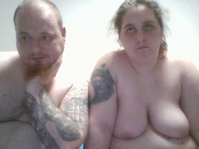 ShyCoupleTryingEverythik's BongaCams show and profile