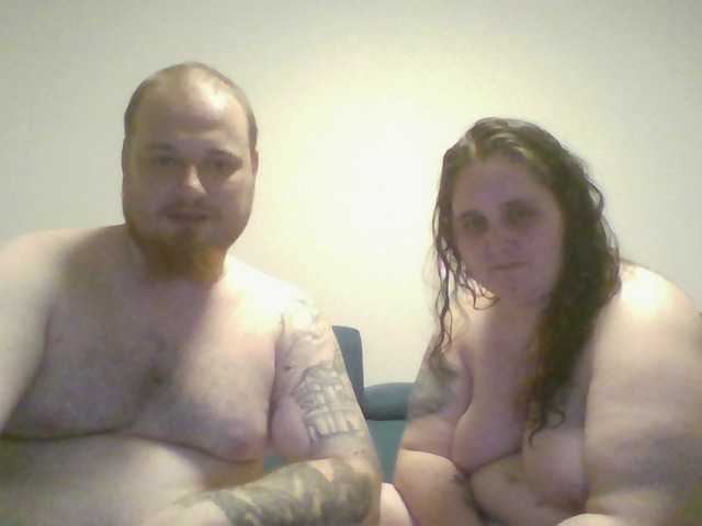 ShyCoupleTryingEverythik's BongaCams show and profile