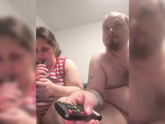 ShyCoupleTryingEverythik's BongaCams show and profile