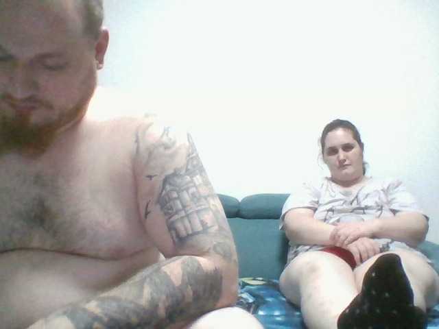 ShyCoupleTryingEverythik's BongaCams show and profile