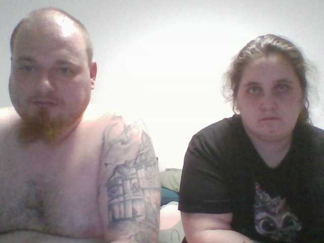 ShyCoupleTryingEverythik's BongaCams show and profile