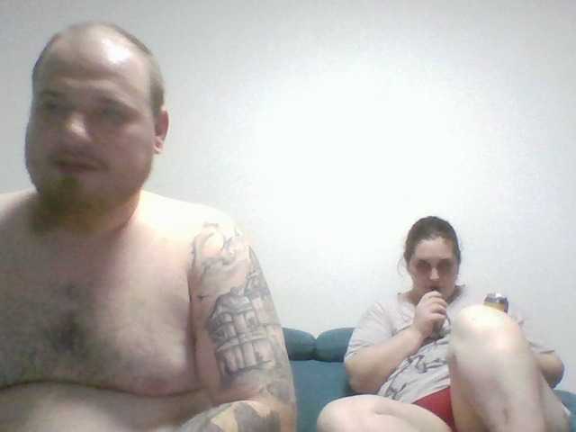 ShyCoupleTryingEverythik's BongaCams show and profile
