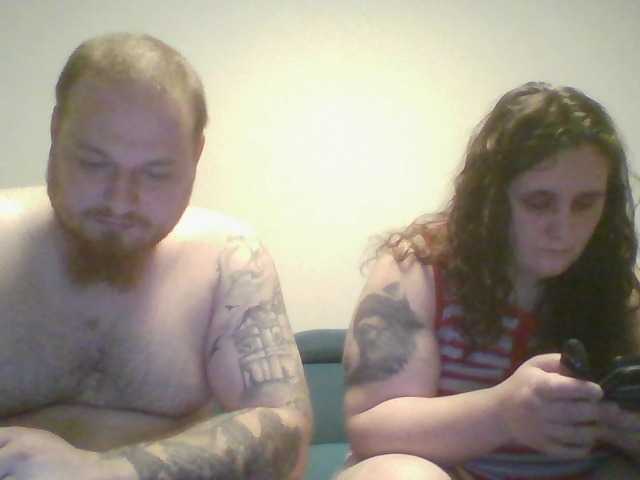 ShyCoupleTryingEverythik's BongaCams show and profile