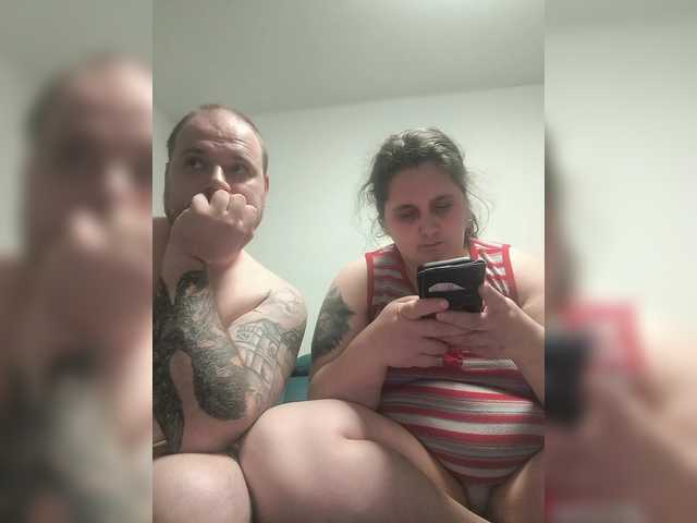 ShyCoupleTryingEverythik's BongaCams show and profile