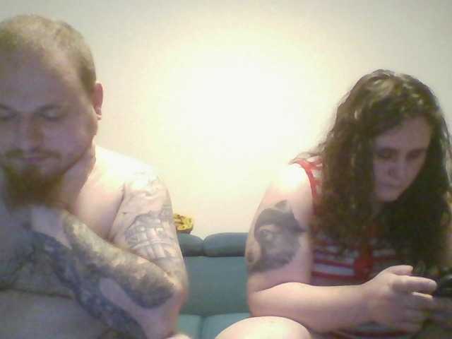 ShyCoupleTryingEverythik's BongaCams show and profile