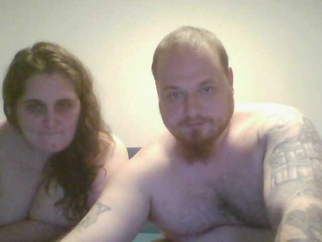 ShyCoupleTryingEverythik's BongaCams show and profile