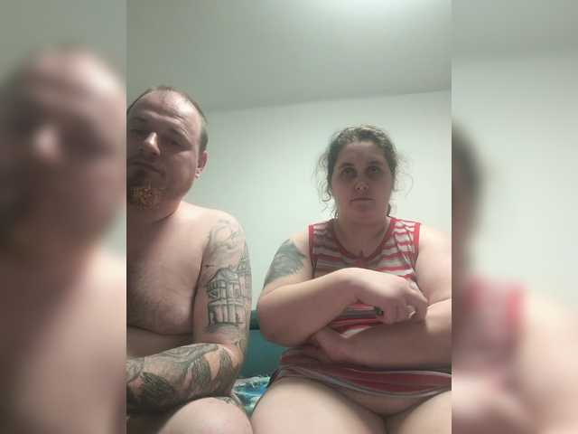 ShyCoupleTryingEverythik's BongaCams show and profile