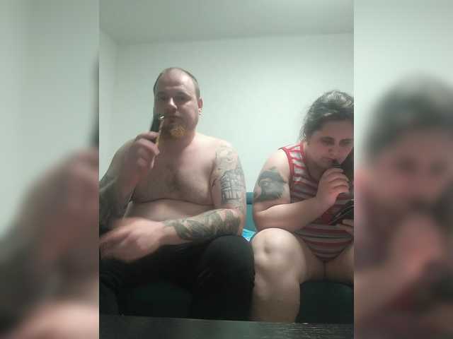 ShyCoupleTryingEverythik's BongaCams show and profile