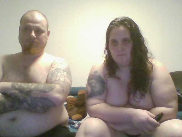 ShyCoupleTryingEverythik's BongaCams show and profile