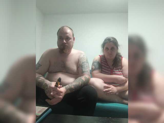 ShyCoupleTryingEverythik's BongaCams show and profile