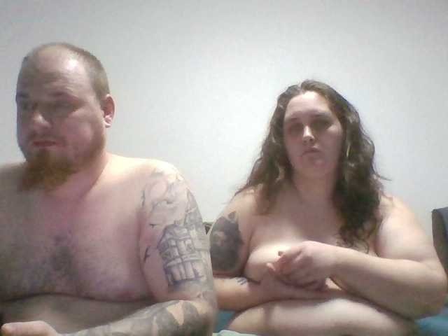 ShyCoupleTryingEverythik's BongaCams show and profile