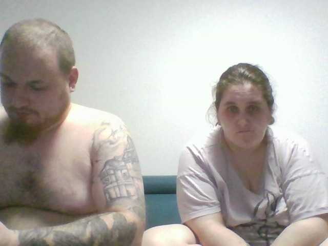 ShyCoupleTryingEverythik's BongaCams show and profile