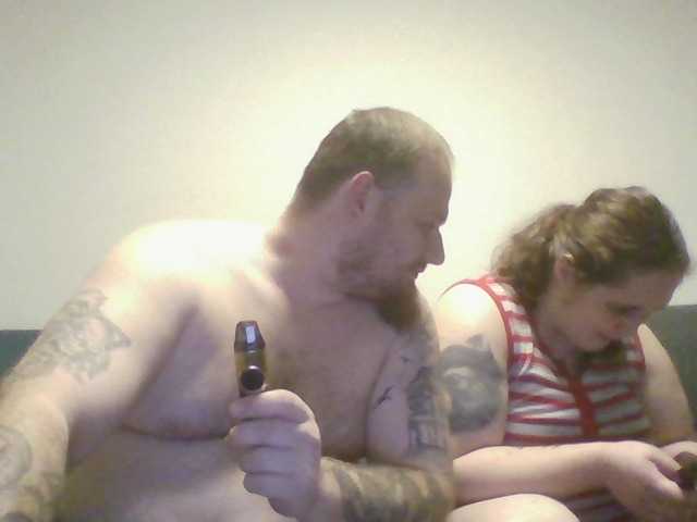 ShyCoupleTryingEverythik's BongaCams show and profile