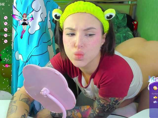 folinskaayaa from BongaCams is Freechat