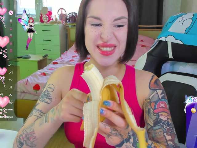 folinskaayaa's BongaCams show and profile