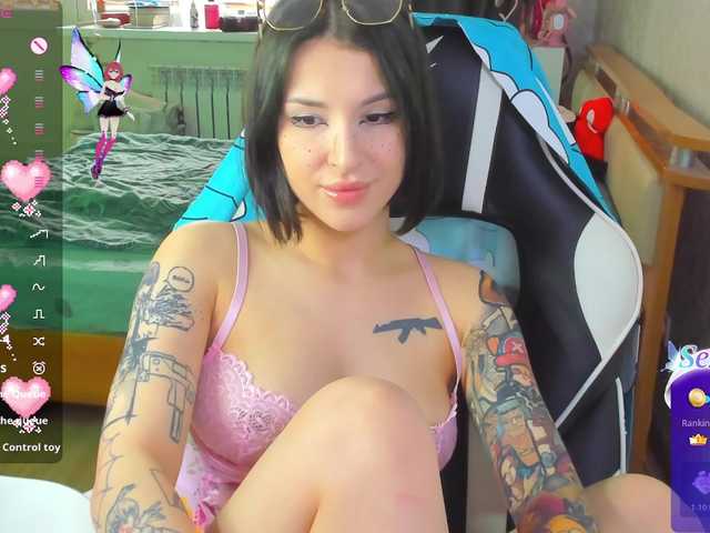 folinskaayaa's BongaCams show and profile