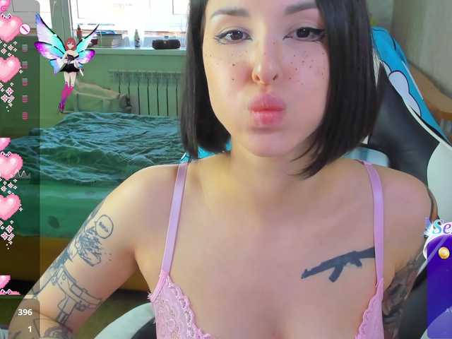 folinskaayaa's BongaCams show and profile