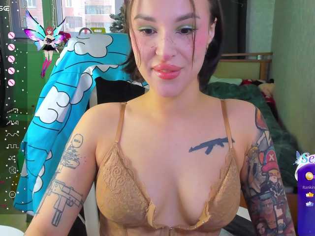folinskaayaa's BongaCams show and profile