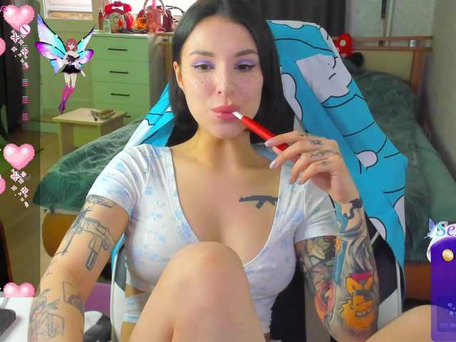 folinskaayaa's BongaCams show and profile