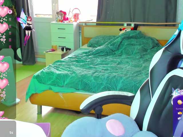 folinskaayaa's BongaCams show and profile