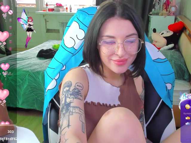 folinskaayaa's BongaCams show and profile