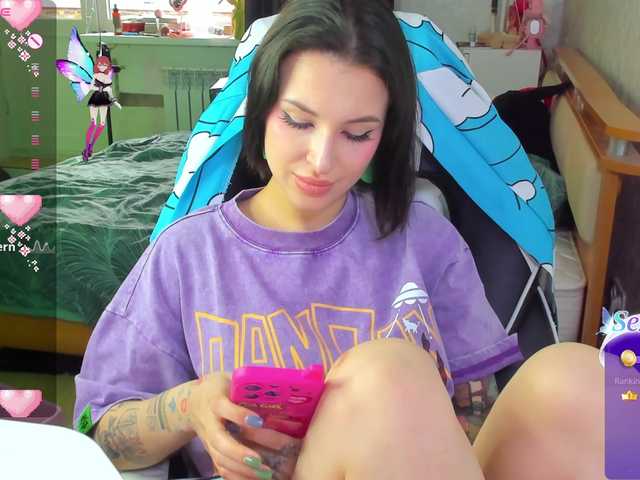 folinskaayaa's BongaCams show and profile