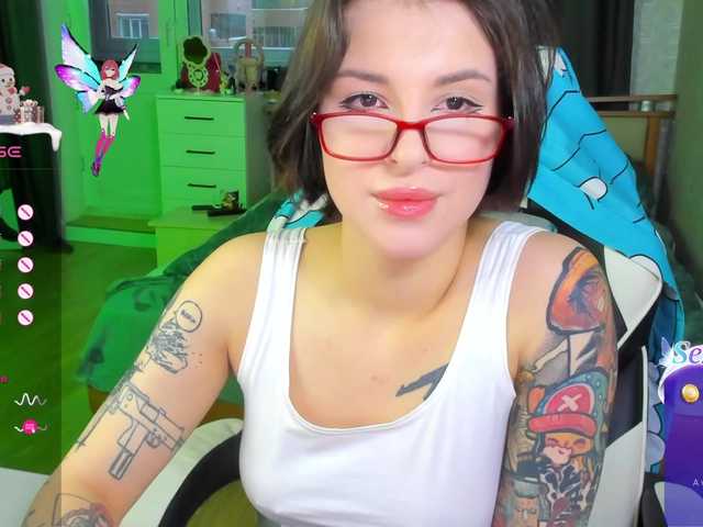 folinskaayaa's BongaCams show and profile