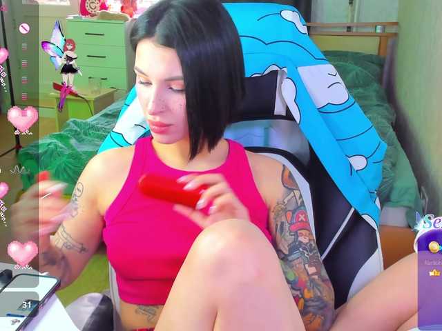 folinskaayaa's BongaCams show and profile