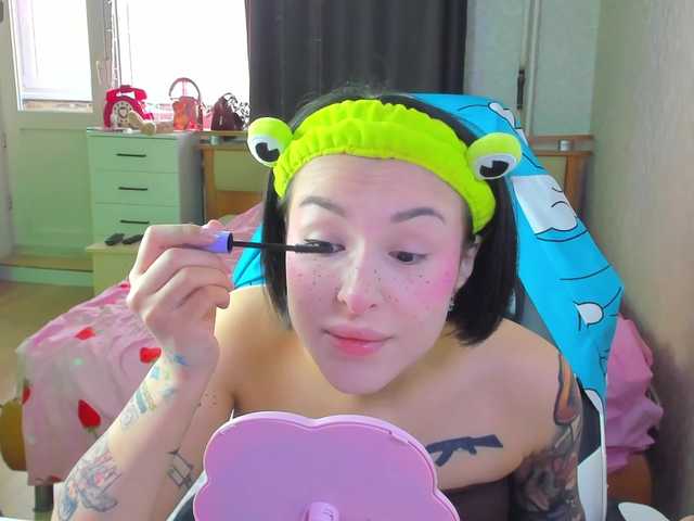 folinskaayaa's BongaCams show and profile