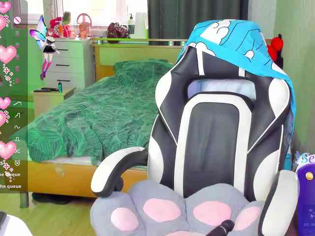 folinskaayaa Live Webcam on BongaCams