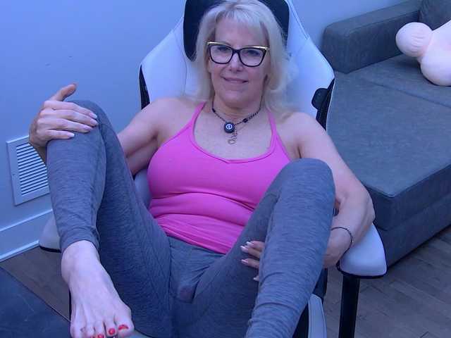 BongaCams FitCougar is Freechat FitCougar — DRAINING YOUR BALLS FASTER THEN THE IRS CAN DRAIN YOUR WALLET! FAV 101,222,505,pvt open 400 TK PRE TIP