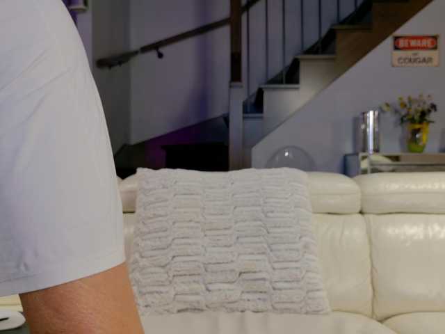 FitCougar's BongaCams show and profile