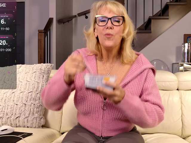 FitCougar from BongaCams is Freechat