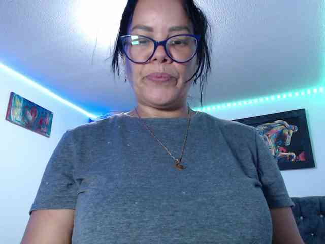 sofia-mature1 webcam