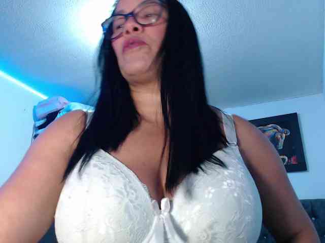 sofia-mature1 webcam