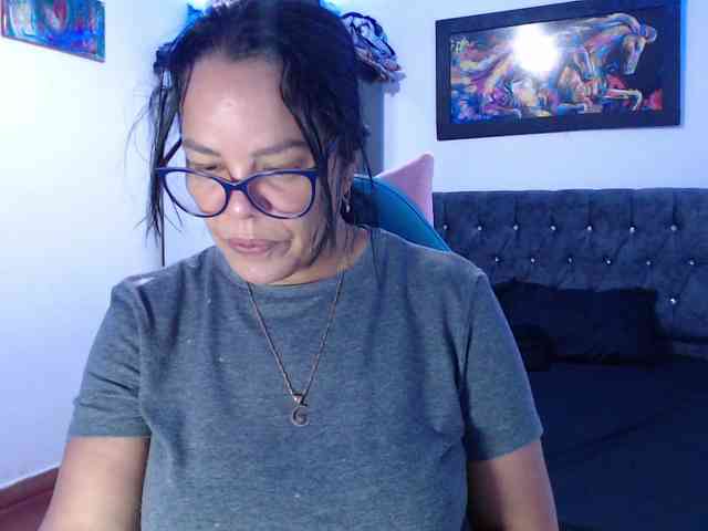 sofia-mature1 webcam