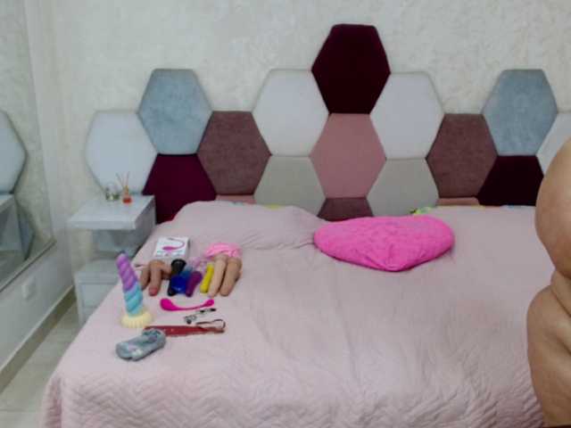 marianabbw's BongaCams show and profile