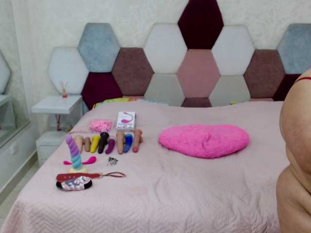 marianabbw's BongaCams show and profile