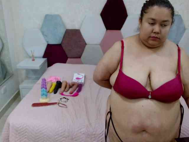 marianabbw Live Webcam on BongaCams