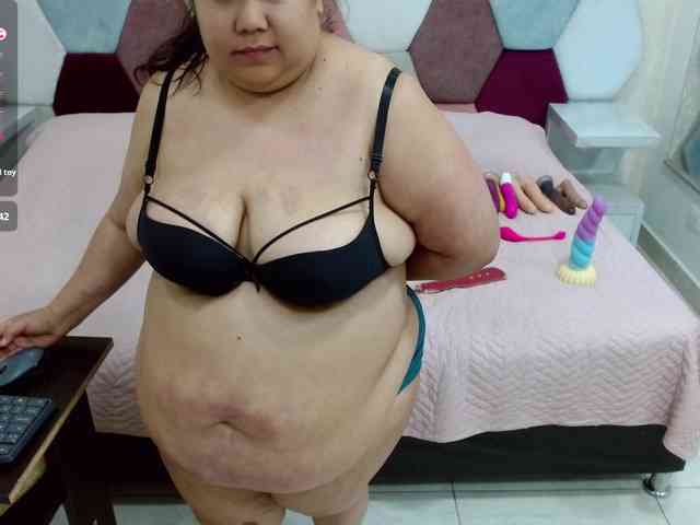 marianabbw Live Webcam on BongaCams