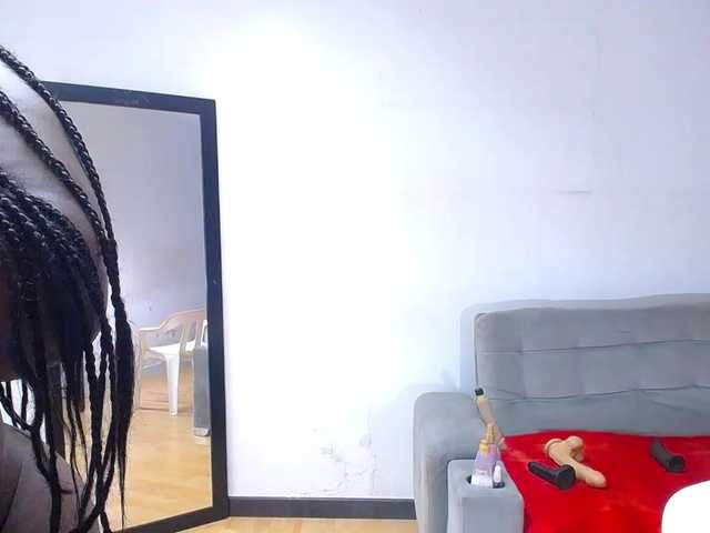 exotic-karmella's BongaCams show and profile