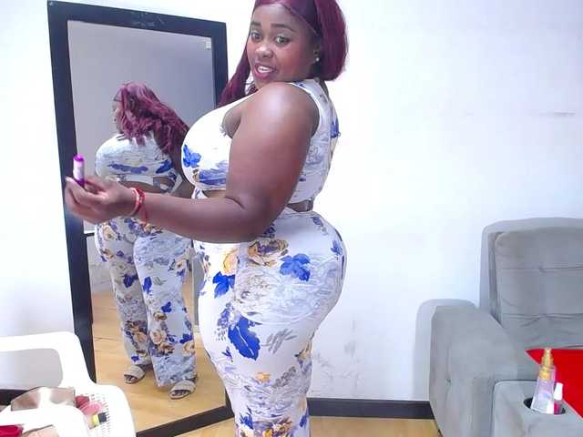 exotic-karmella's BongaCams show and profile