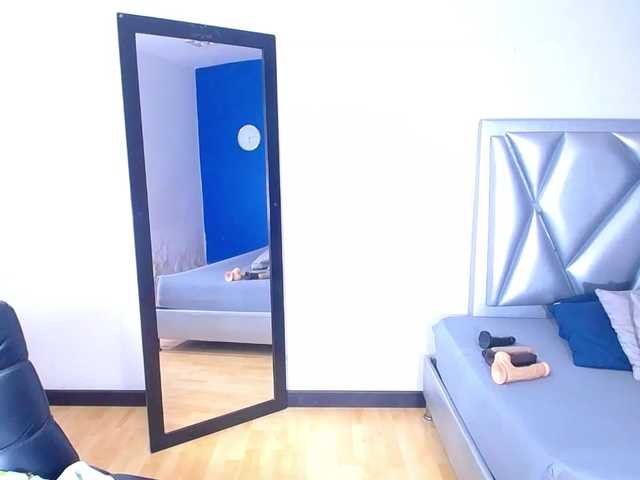 exotic-karmella's BongaCams show and profile