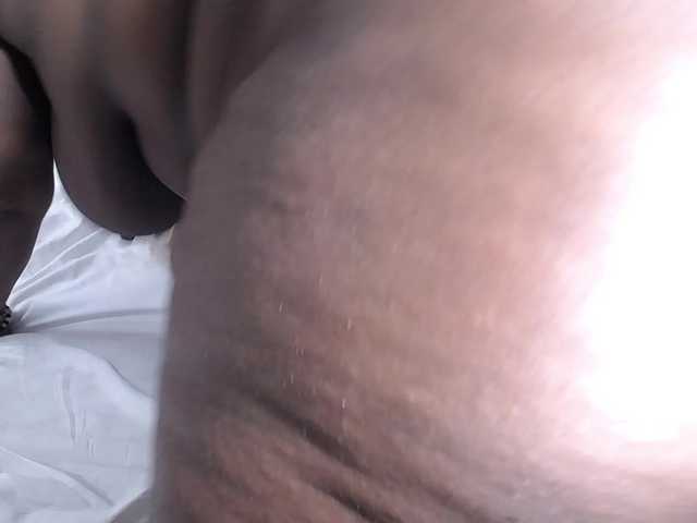 exotic-karmella's BongaCams show and profile