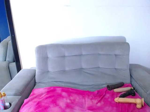 exotic-karmella's BongaCams show and profile